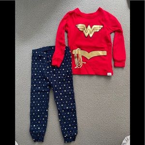2T Wonder Woman pj’s